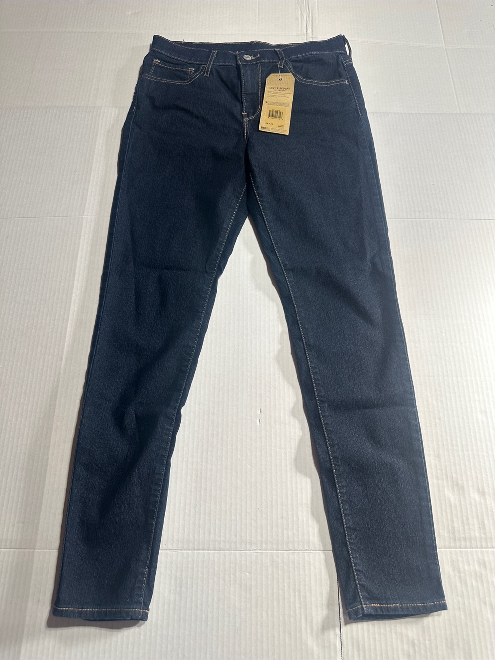 NWT Levi’s 720 high rise super skinny Dark Blue Slim Jeans w pockets and zipper